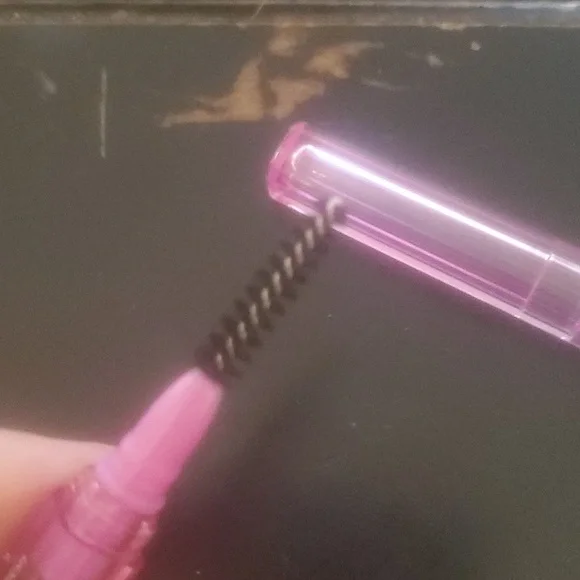 Kosas brow pencil - Picture 6 of 6